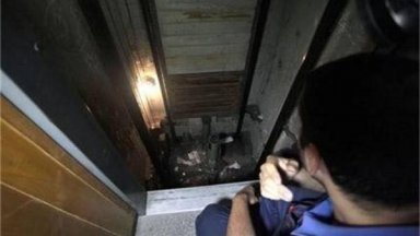Спасиха майка с 13-месечно бебе, заклещило ръчичката си в заседнал асансьор