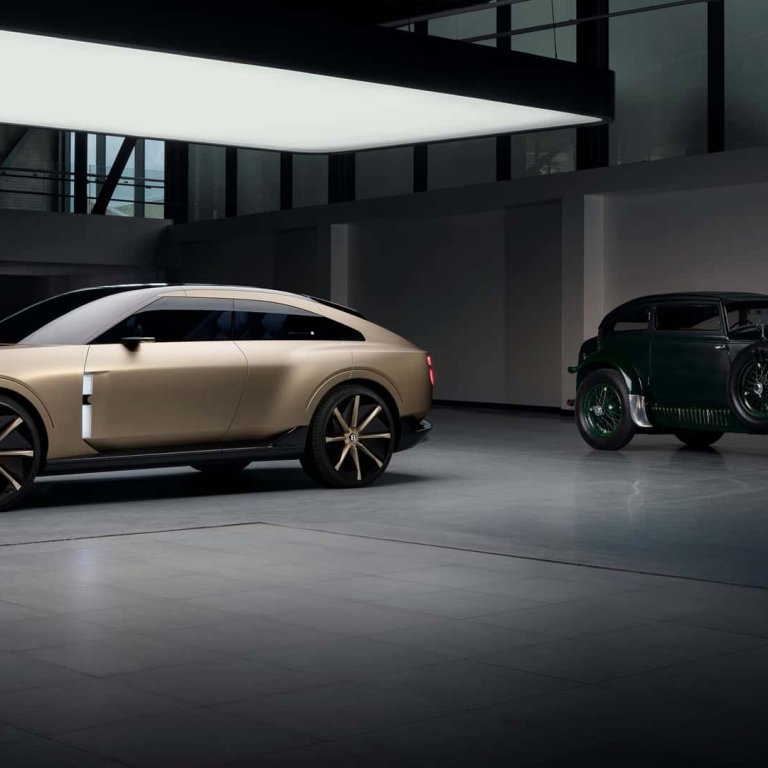 Bentley представи концептуалното купе EXP 15