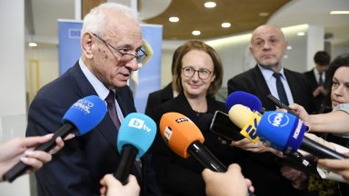 Силви Кирилов: До края на годината се чакат още 2 медицински хеликоптера