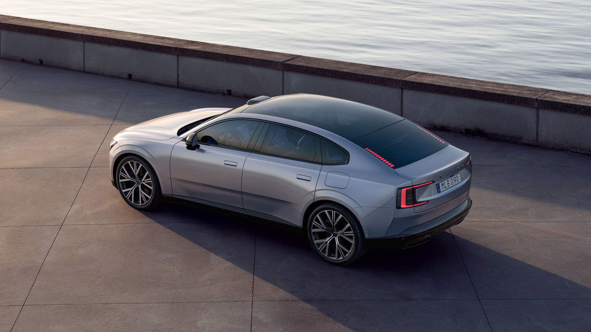 Volvo ES90 