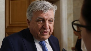 "Червеният" екоминистър: Да вкарат всички възможни вотове - да ги отупаме