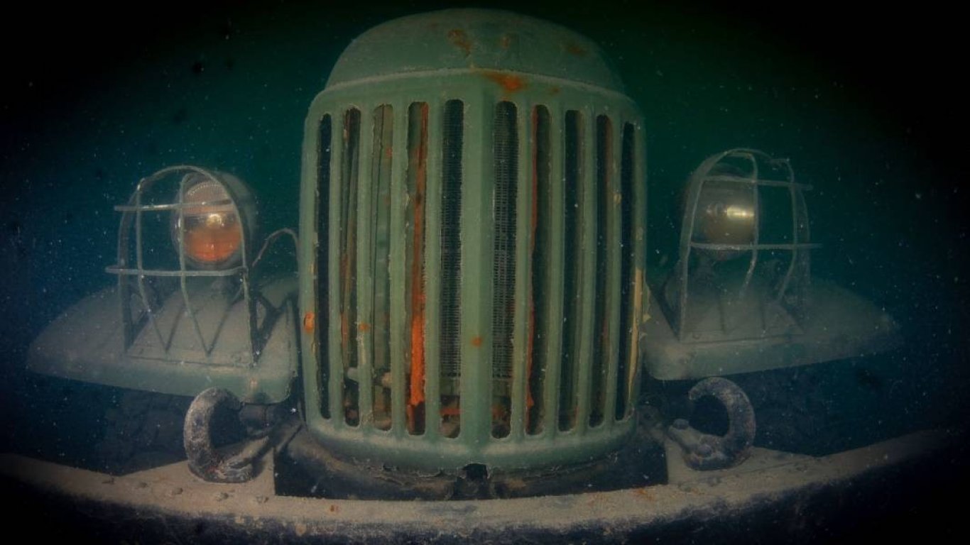 Атракция за приключенци: Подводна карта ориентира гмуркачи за 28 подводни обекта по Южното Черноморие