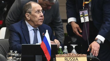 Русия каза че трябва да бъде част от всякакви обсъждания