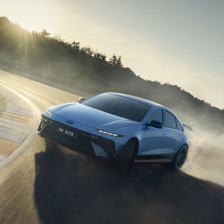 Новият Hyundai IONIQ 6 N смайва с технически показатели на суперкола