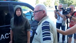 Пуснаха под гаранция от 6000 лева задържаните за нелегалната цигарена фабрика (снимки)