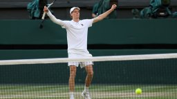 Синер натрупа колосална преднина пред Алкарас, а Григор остава извън топ 20