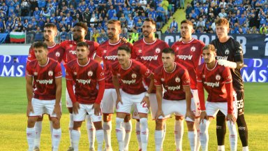 Съперникът на "Левски" вдигна Суперкупата с доста титуляри в почивка