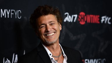 Звездата от "Белязаният" Стивън Бауер пред Dir.bg: С Ал Пачино станахме приятели и в живота