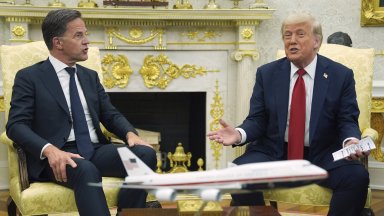 Генералният секретар на НАТО Марк Рюте подкрепи коментарите на американския