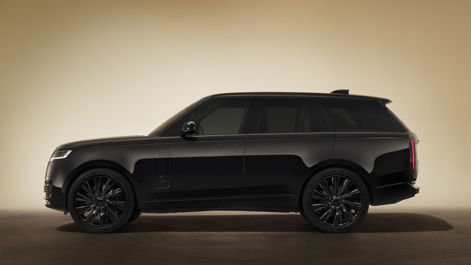 Range Rover SV Black 