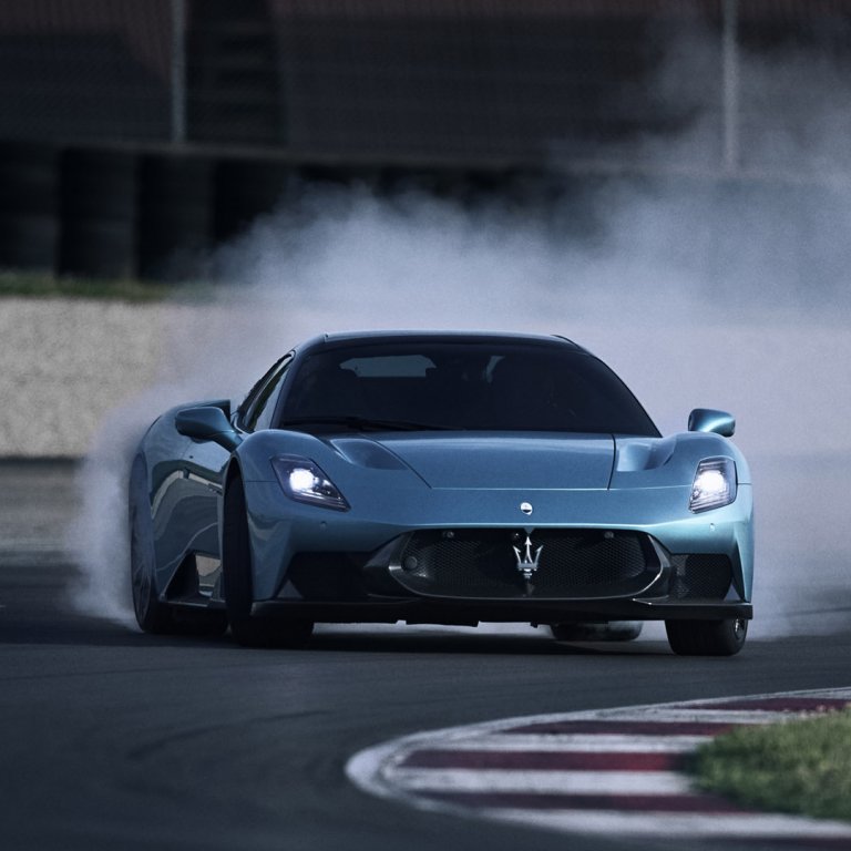Суперколата Maserati MCPura е модерна еволюция на модела MC20 (галерия)