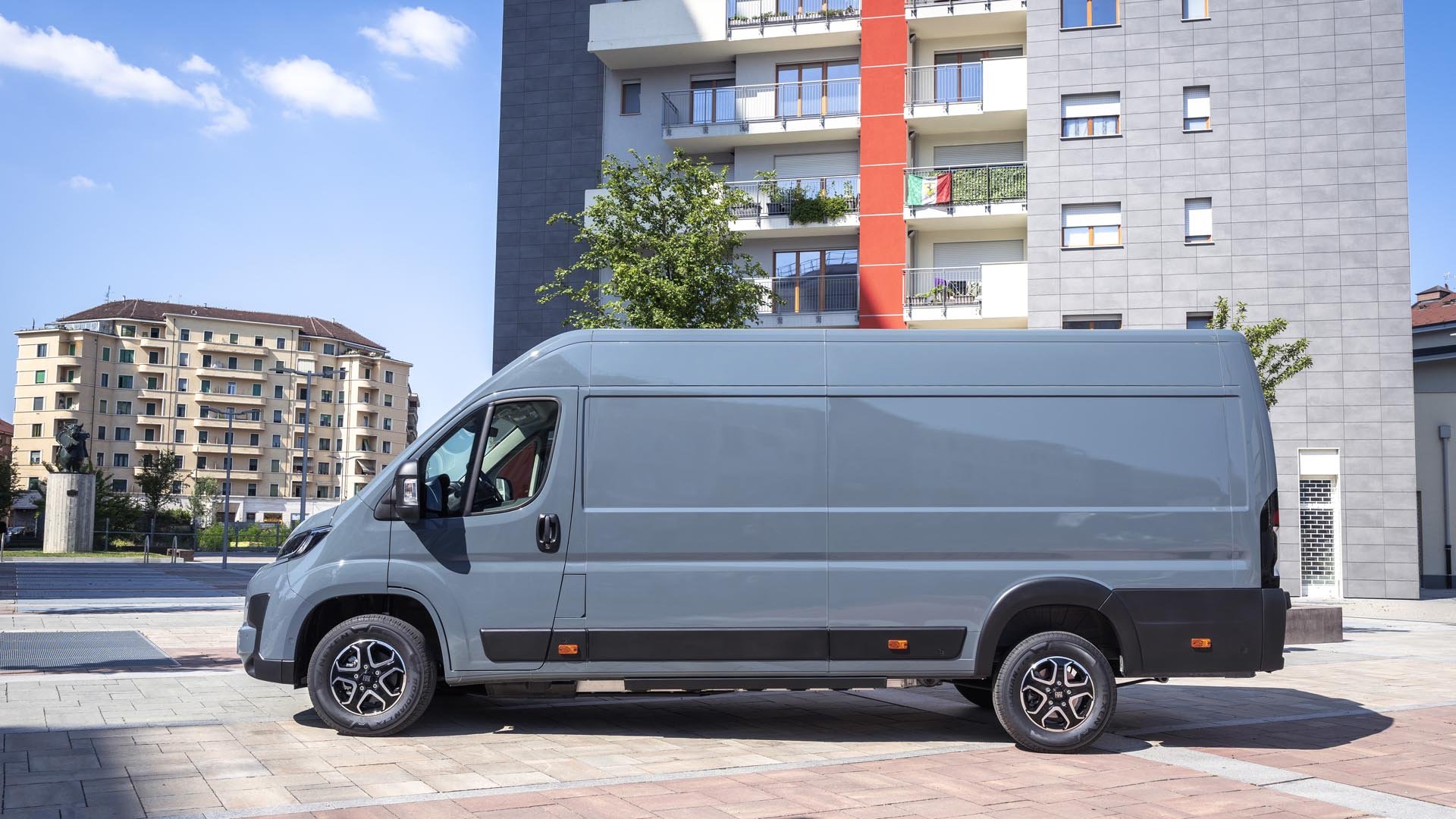 FIAT Ducato Cargo Box BEV 