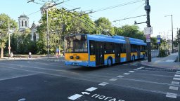 Обновяват градския транспорт в София със 145 нови тролеи, трамваи и електробуси
