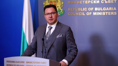 Даниел Митов: Първият глобен през тол системата вече е налице, днес му беше връчен акт