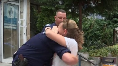Столични полицаи спасиха живота на 2-годишно момиченце