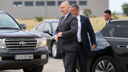 Премиерът: Поставили сме си амбициозни цели за повишаване на жизнения стандарт на българите