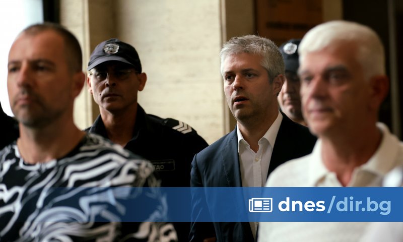 Кметът на Варна Благомир Коцев и общинските съветници Николай Стефанов и