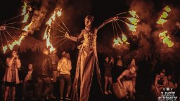 Клаудия Леон: От забрана в Куба до огнено шоу в България  