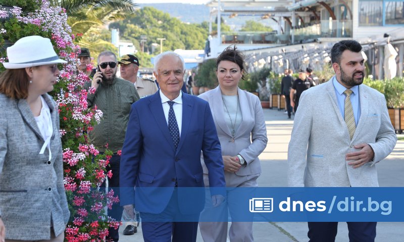 България е единна в пълна солидарност с нашия съюзник .