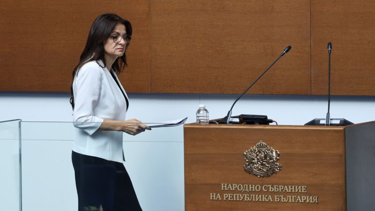 Росица Кирова: Избухнаха! Всички областни управители са на ПП-ДБ