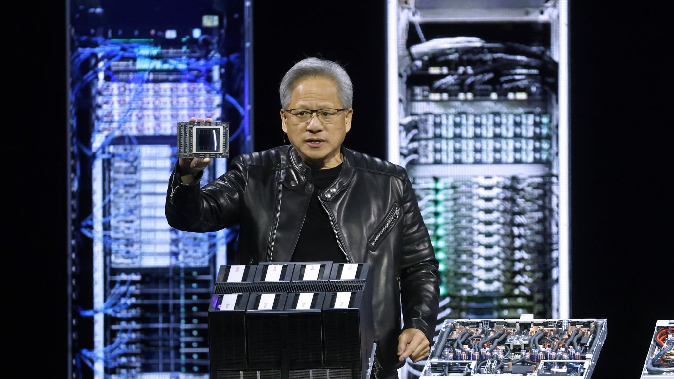 Nvidia отчита рекордни приходи и идентифицира нов пазар за 200 млрд. долара