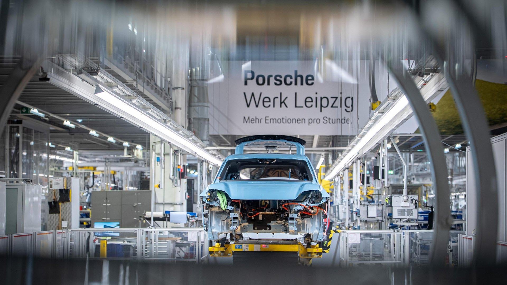 1-милионното Porsche Macan беше произведено в Лайпциг 