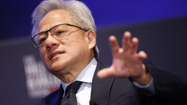 Шефът на Nvidia: Всеки човек на планетата ще бъде засегнат от AI