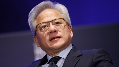 SoftBank разпродаде акциите си в Nvidia