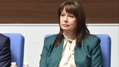 Парламентът избра за омбудсман Велислава Делчева, издигната от ГЕРБ