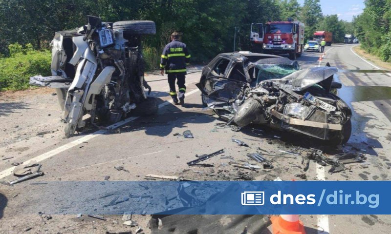 Двама от пострадалите в катастрофа на пътя Шумен-Карнобат, край Смядово,