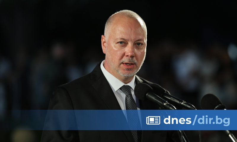 Паметта на Апостола не следва да бъде камъкът в прашката