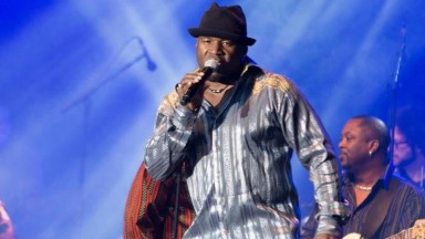 17 000 свещи, любов и легенда от Earth, Wind & Fire: Пловдив посреща уникален джаз спектакъл