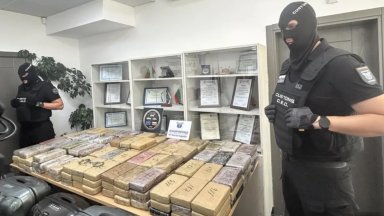 Рекордните над 200 кг кокаин са хванали на ГКПП "Капитан Андреево", в ареста е и чужд дипломат