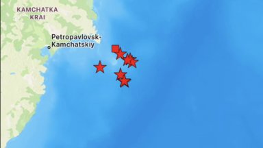Предупреждение за цунами след два труса от 6,7 и 7,4 край полуостров Камчатка (видео)