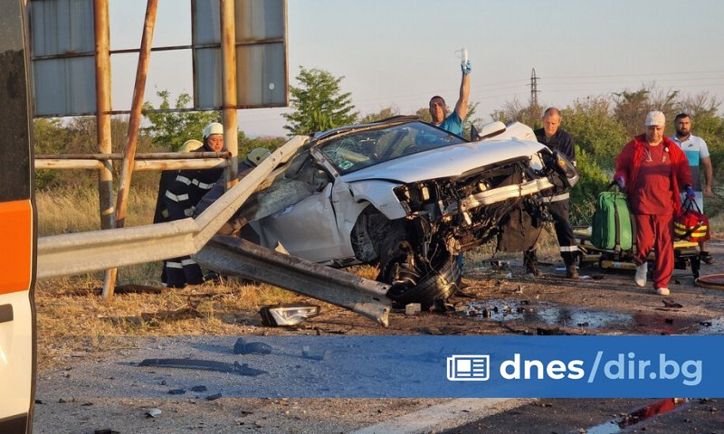 Тежка катастрофа е станала тази сутрин на магистрала Марица малко