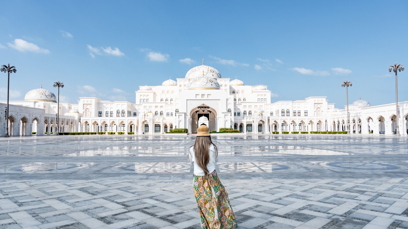 Карс Ал Уатан: Архитектурното чудо на Абу Даби