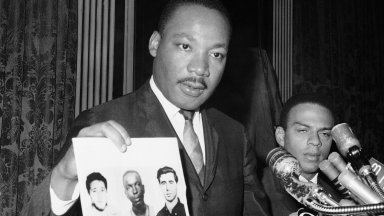 Администрацията на президента на САЩ Доналд Тръмп публикува над 230