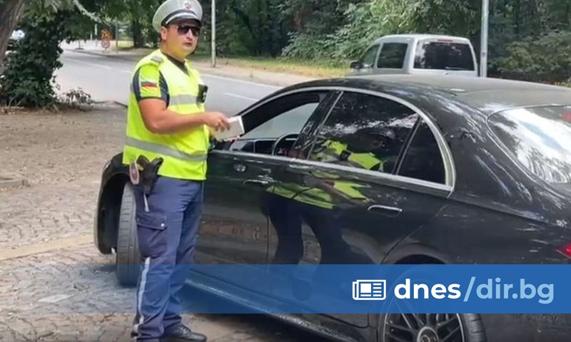 Около 350 шофьори са глобени за месец при акция на