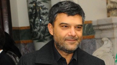 Близки и приятели ще могат да изпратят в последния му земен