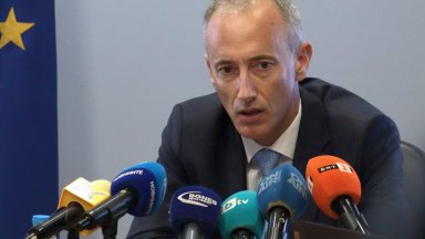 МОН включва интергрални задачи за практически умения в НВО след 7 и 10 клас, променя часовете по предмети