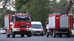 Напълно загасен е пожарът в цеха в Средец, щетите са за над 1 млн. лева, тече разследване