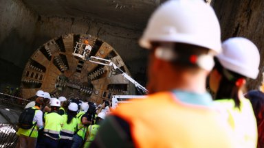 Строителството на метрото променя за месец движението в София