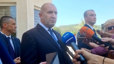 Румен Радев: За "домовата книга" търсят лоялни хора, а не професионалисти 