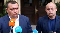 145 активни пожара: МВР сформира кризисен щаб, поиска помощ с 4 самолета от ЕС 