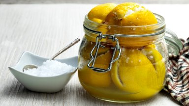 Консервирани солени лимони