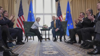 САЩ и ЕС постигнаха търговско споразумение предвиждащо 15 мита върху