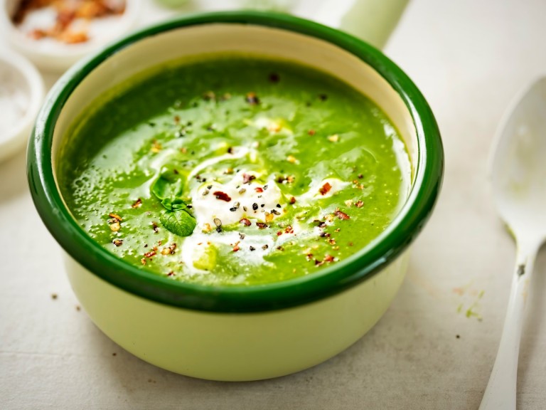 Спаначена супа с леща и още нещо