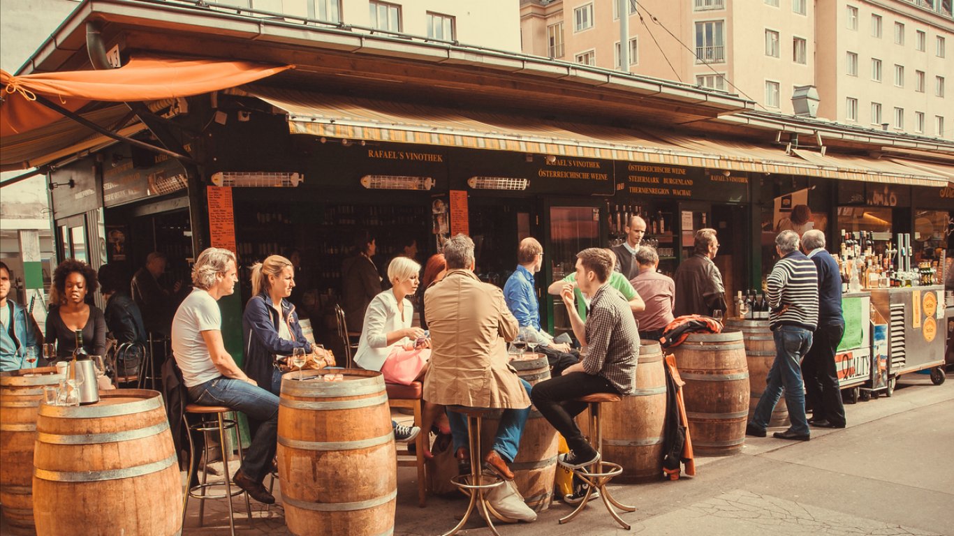 Поколението Z промени нощния живот на Виена: Не пие и не иска да харчи излишно