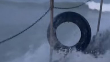 Лодка с туристи се обърна в делтата на Дунав в Румъния, има жертви, сред които и дете (видео)
