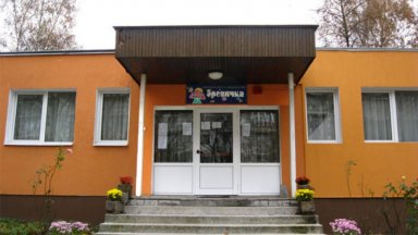 Няма непосредствена опасност за здравето на децата но от началото